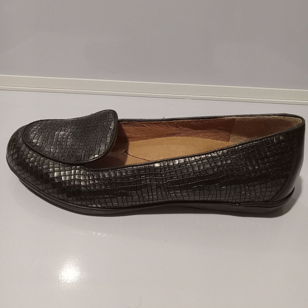 Dansko Fawna Black Snake Embossed Leather Loafers Flats Size 37